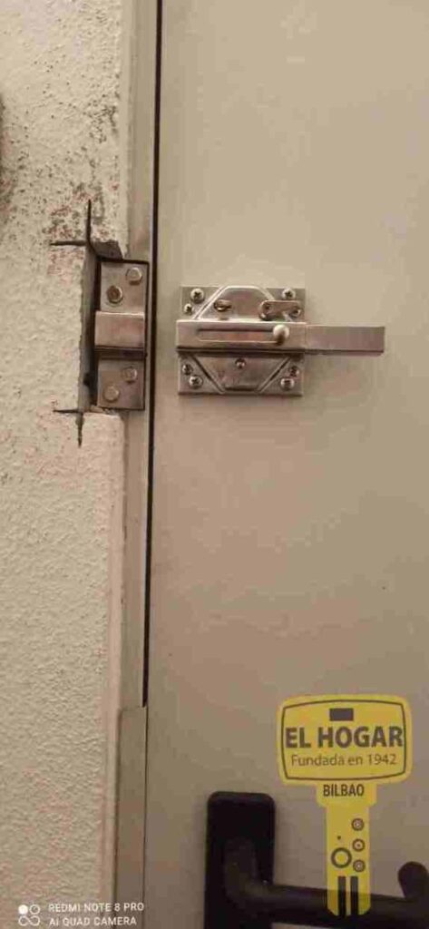 Cerradura de seguridad de la puerta, Centro AGB con cerrojo y